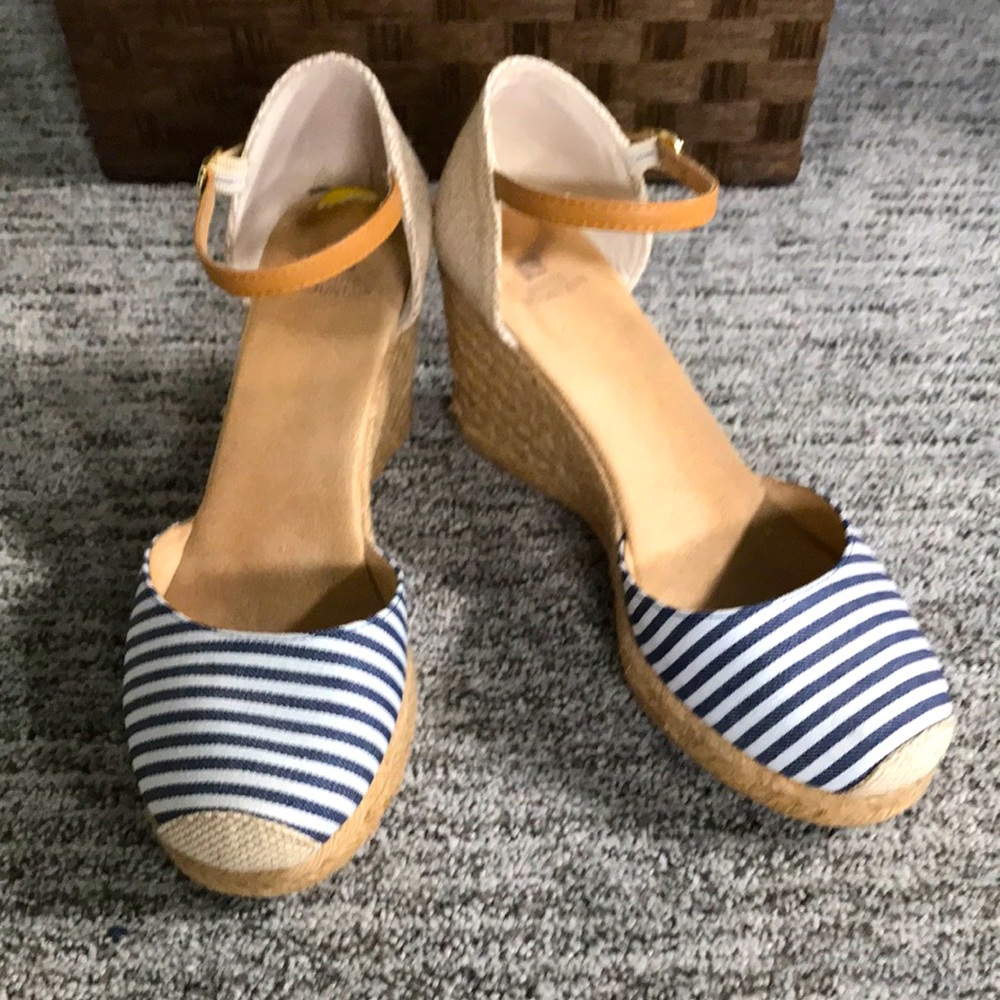 White Mountain Wedge Sandal